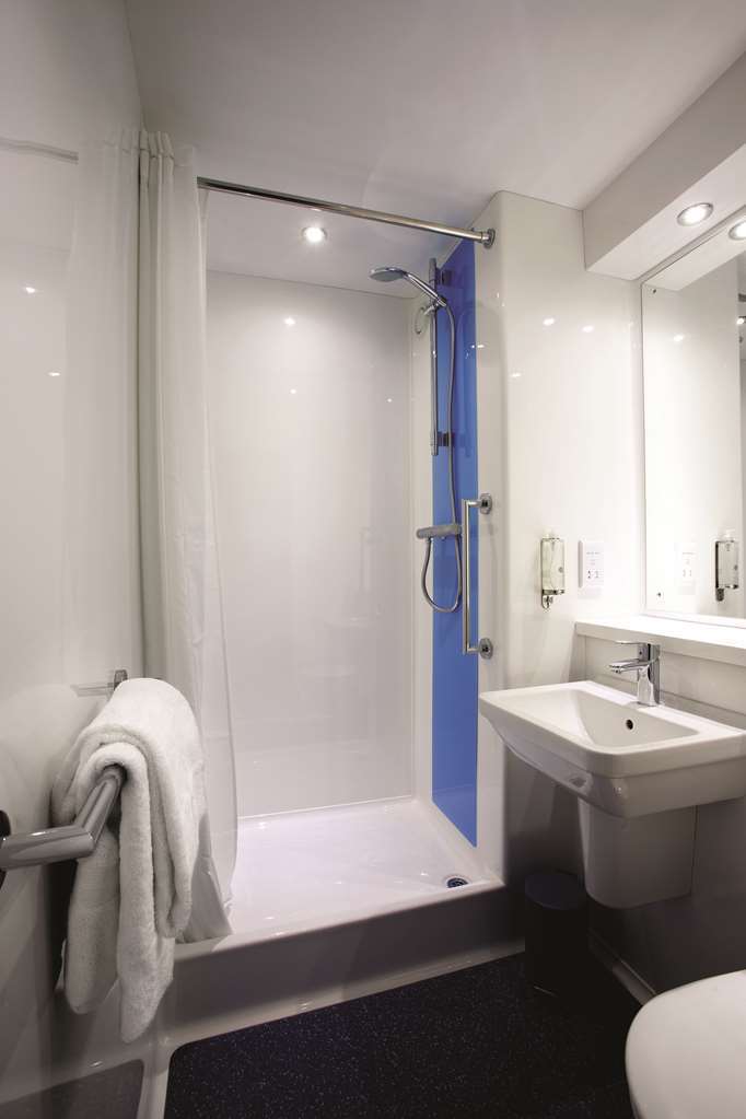 Travelodge Nottingham Riverside Δωμάτιο φωτογραφία
